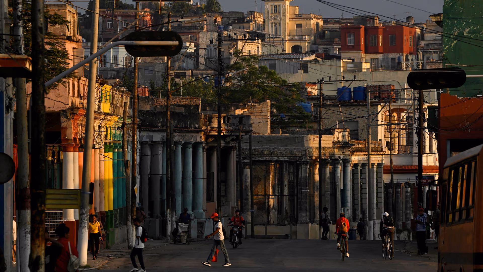 Nuevo Apagón en Cuba Hoy: Reportan Desconexión Total del Sistema Eléctrico Nacional