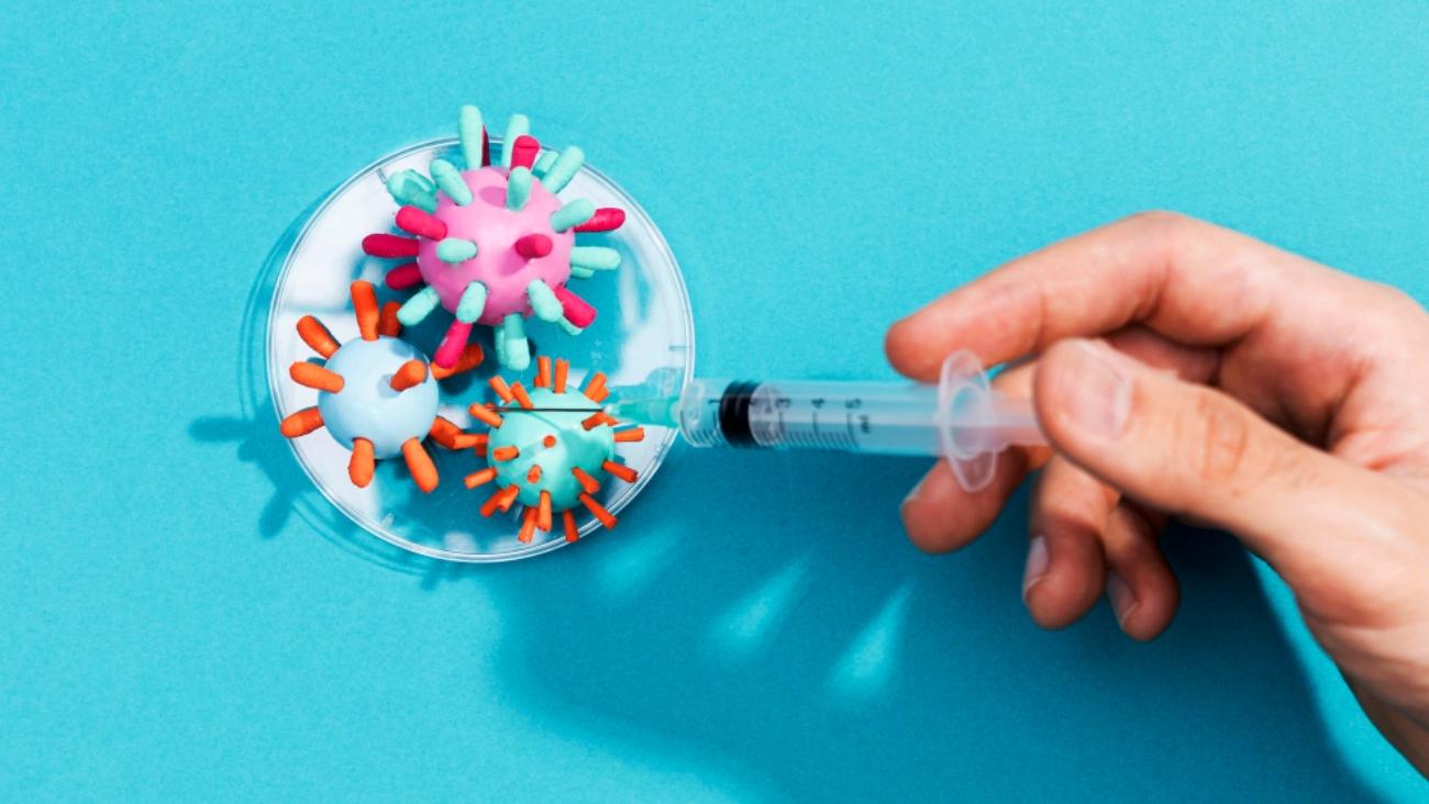 Aprueban primera vacuna antigripal con ARNm; contiene tecnología anticovid-19