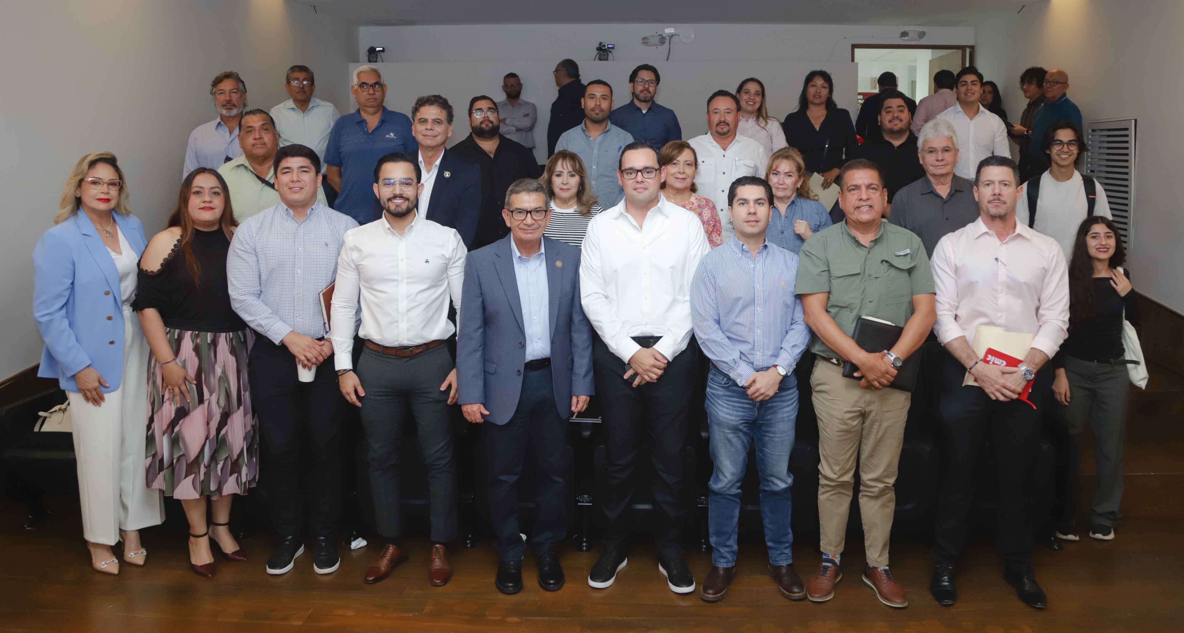 Analiza Congreso de Sonora iniciativa para que personas regidoras rindan informes anuales