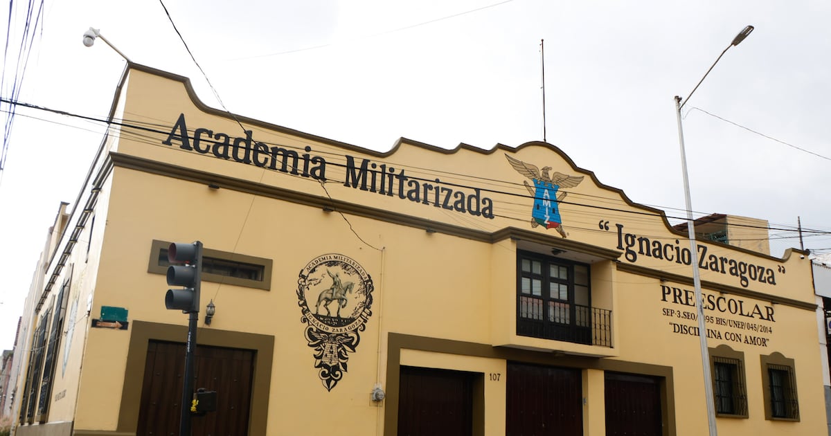 SEP eliminará escuelas militarizadas en México
