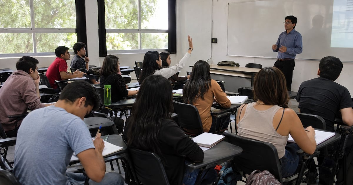 ¿Cómo queda el calendario de la UNAM tras el retraso por el examen de control y cómo afectan los amparos?