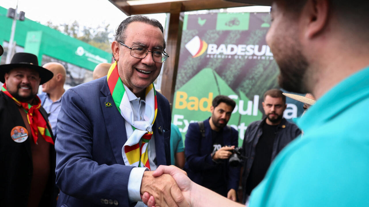 El increíble ascenso de Augusto Cury, el psiquiatra que promete curar la política de Brasil