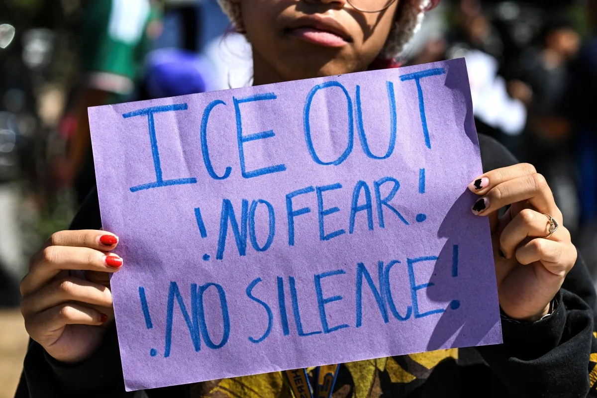 “Queremos paz”: estudiantes de Texas protestan por familias migrantes ante redadas en EU | Grupo Animal