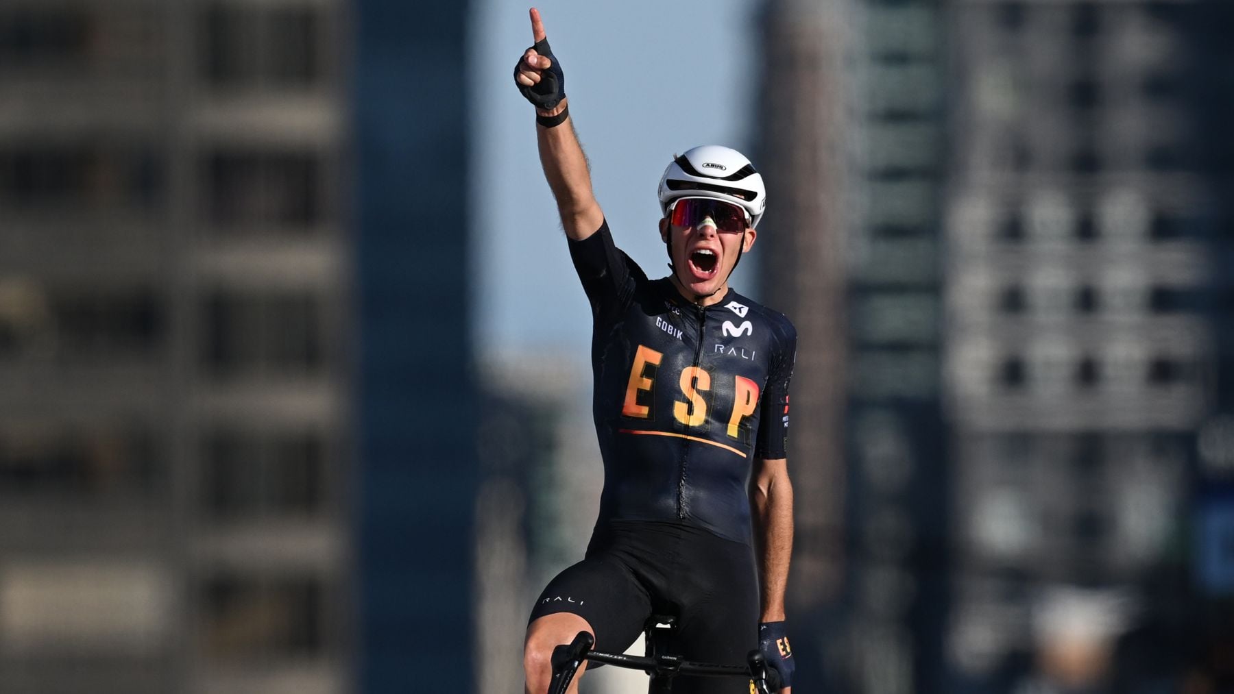 Ha nacido una estrella: Benjamin Noval se proclama campeón del mundo júnior de ciclismo en ruta