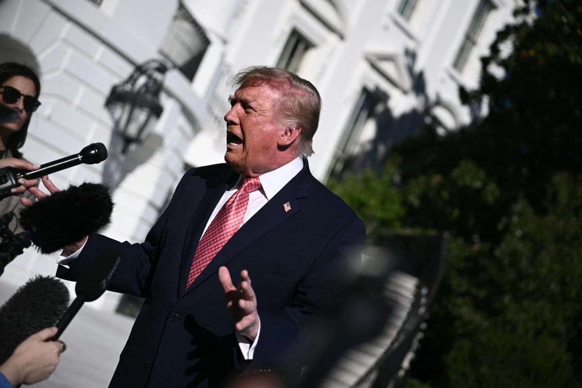 Trump liga protestas violentas en Francia a migrantes | Grupo Animal