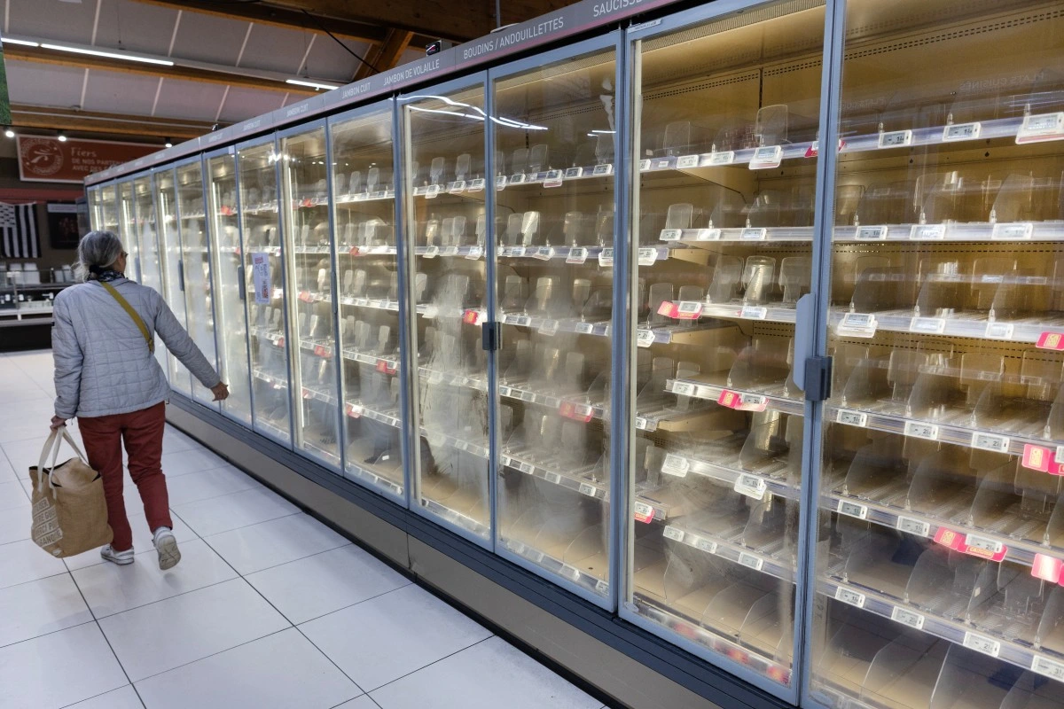 Ciberataque contra supermercados en Francia: tiran toneladas de comida por falla en refrigeradores | Grupo Animal