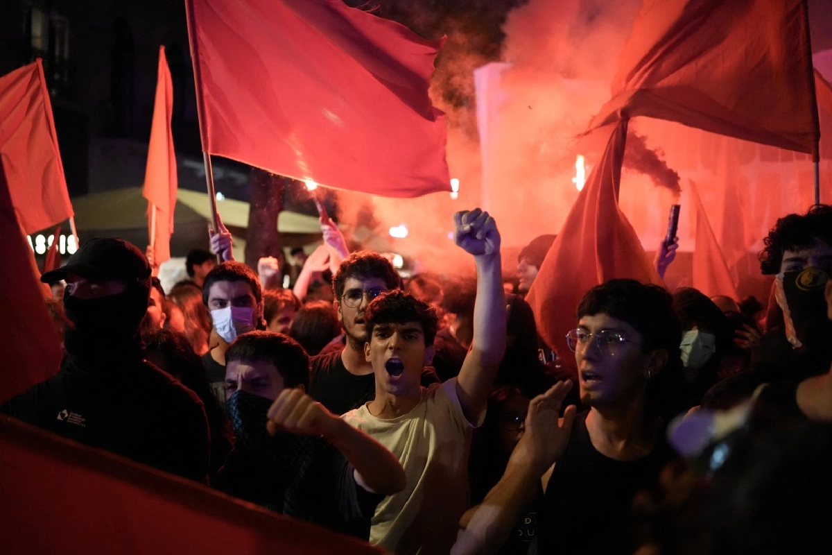 Disturbios en Barcelona: Marcha por la vivienda deja protestas | Grupo Animal