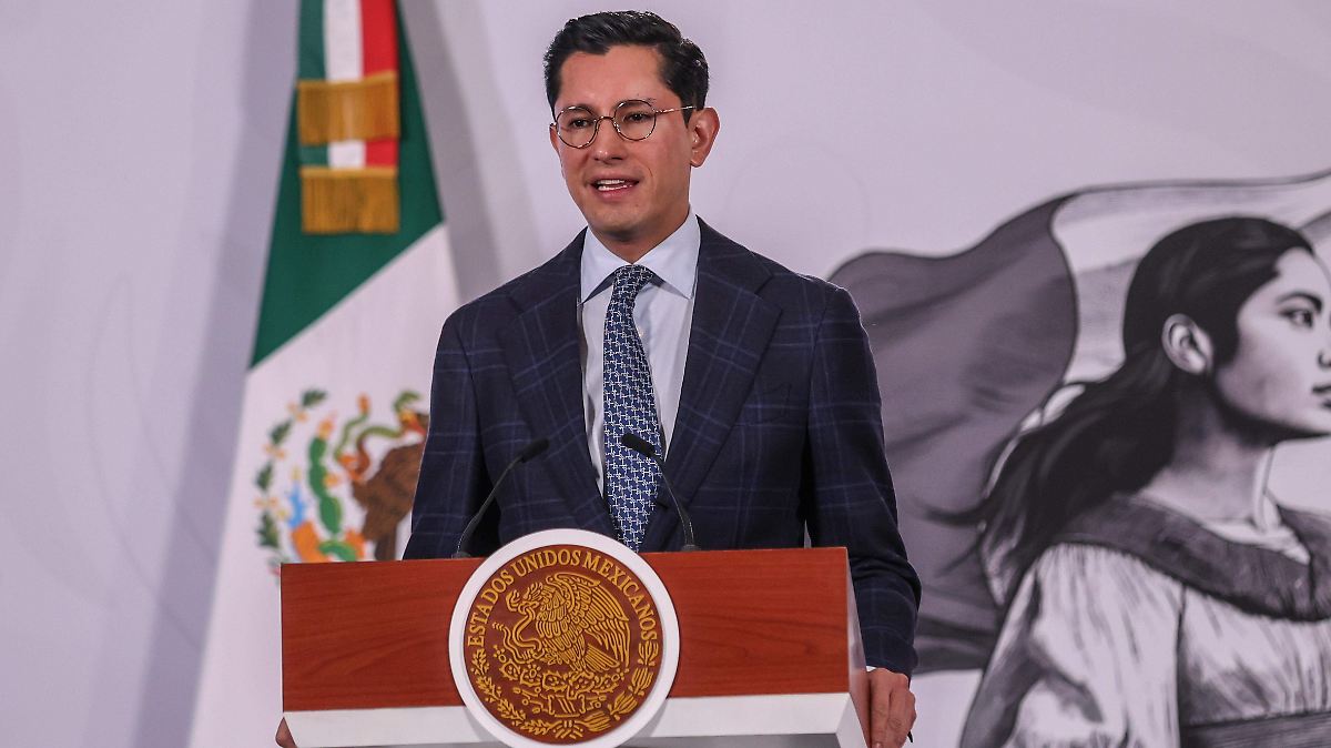 Roberto Velasco tacha de “retrógrados” a quienes los criticaron por mensaje en reunión de Grupo LGBTIQ+ en la ONU - El Sol de México