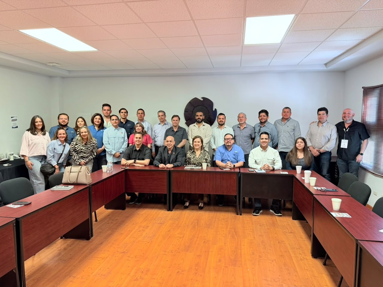 Presenta Gobierno de Hermosillo avances en mejora regulatoria ante CANACINTRA