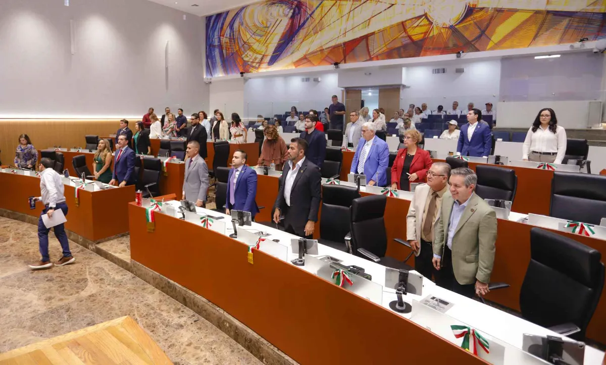 Analiza Congreso de Sonora iniciativas sobre calor extremo, becas, desarrollo económico, inteligencia artificial y salud mental