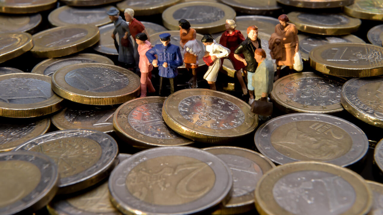 Francia: La incertidumbre económica y los disturbios disparan la prima de riesgo del bono a 10 años